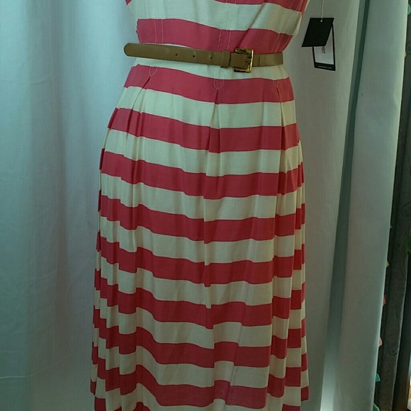 Dress - Picture 4 of 4